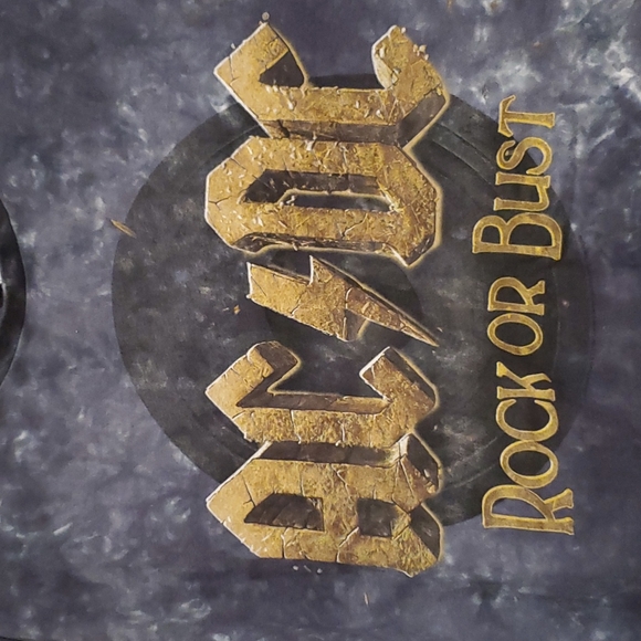 AC/DC Rock or Bust World Tour 2015 concert tee XL UNISEX EUC - Picture 3 of 5